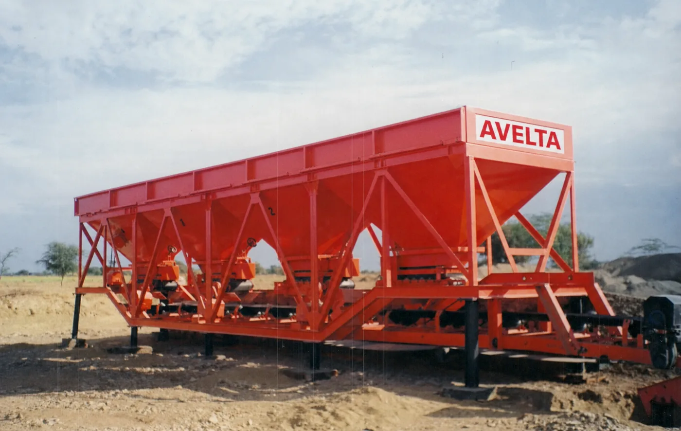 Four Bin Feeder